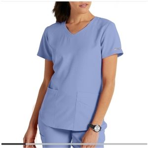 Skechers scrub top size M